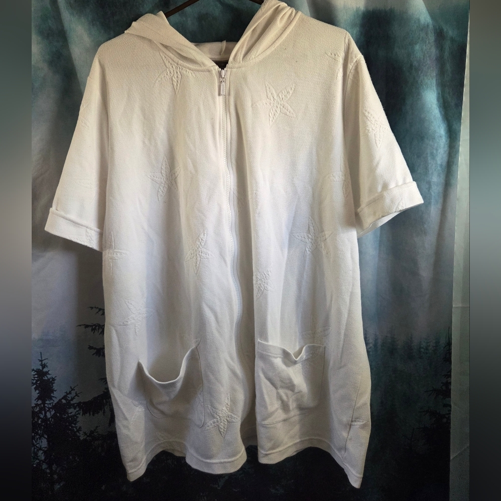 Croft & Barrow White Beach Coverup with Hoodie